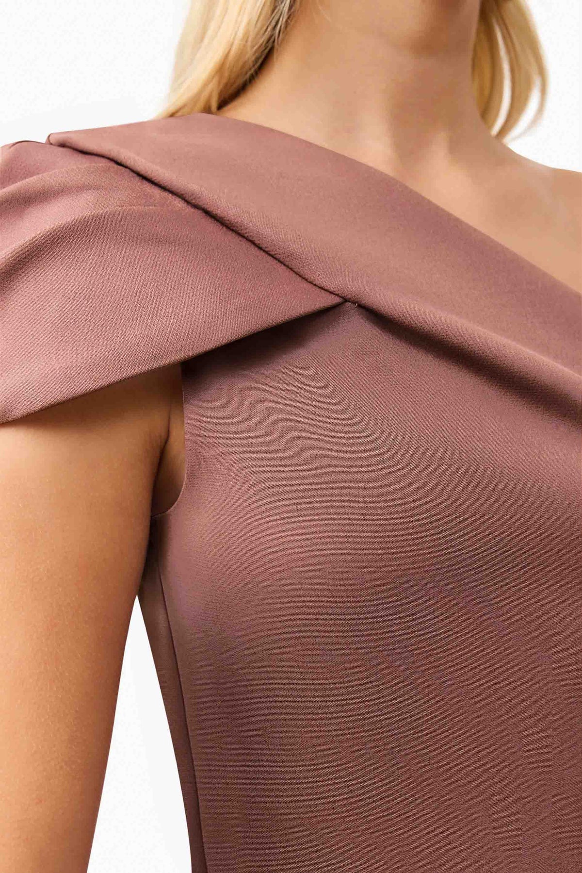 Klara One Shoulder Gown in Brown