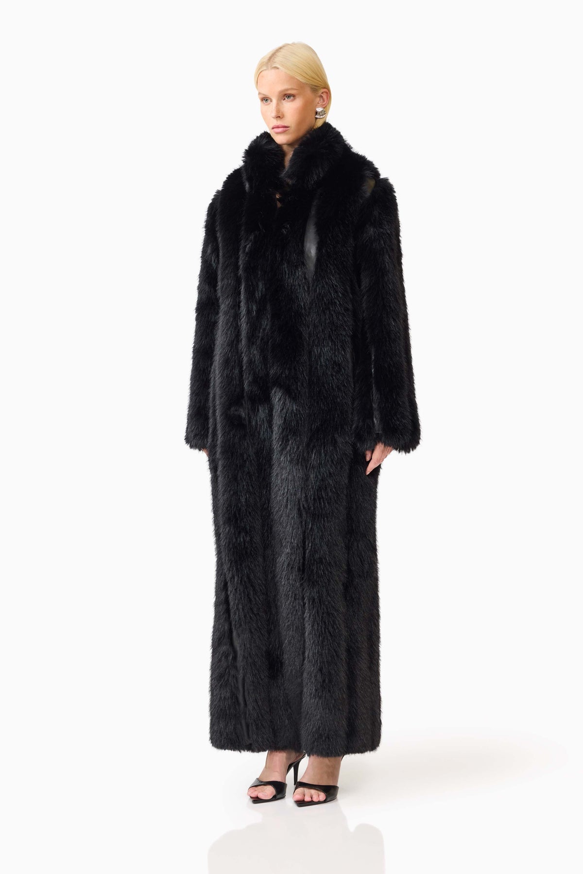 Lux Faux Fur Coat in Black