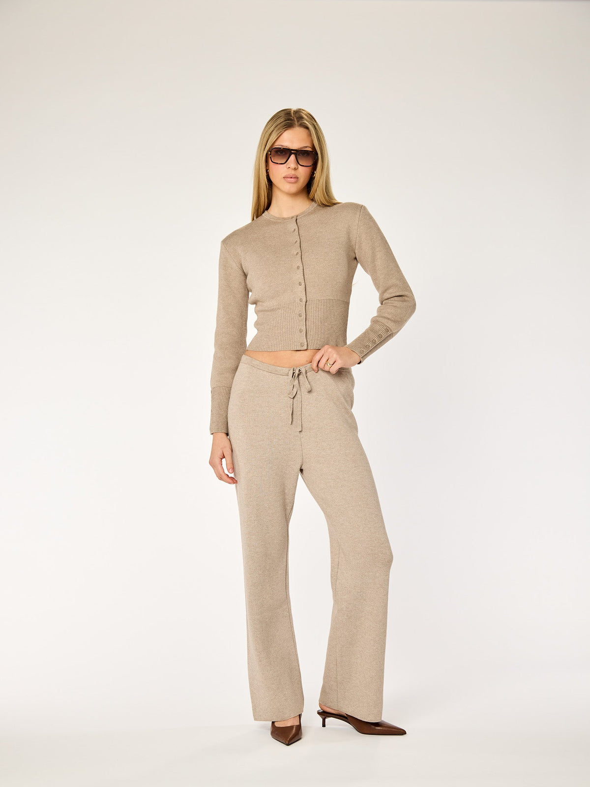 FAYE - Fitted Cardigan • Mushroom