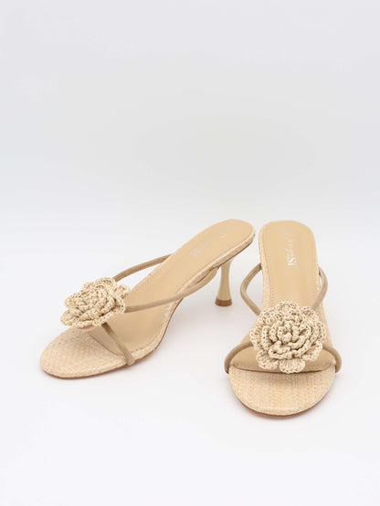 Jenna heels with braided flower detail – Off White
