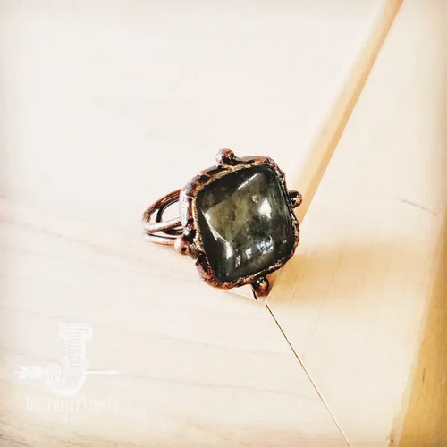 Lourel Labradorite Copper Ring